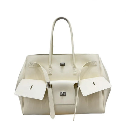 Sac à Ailes Luxe — Grand Format en Suédine Noire, Détails Or & Argent