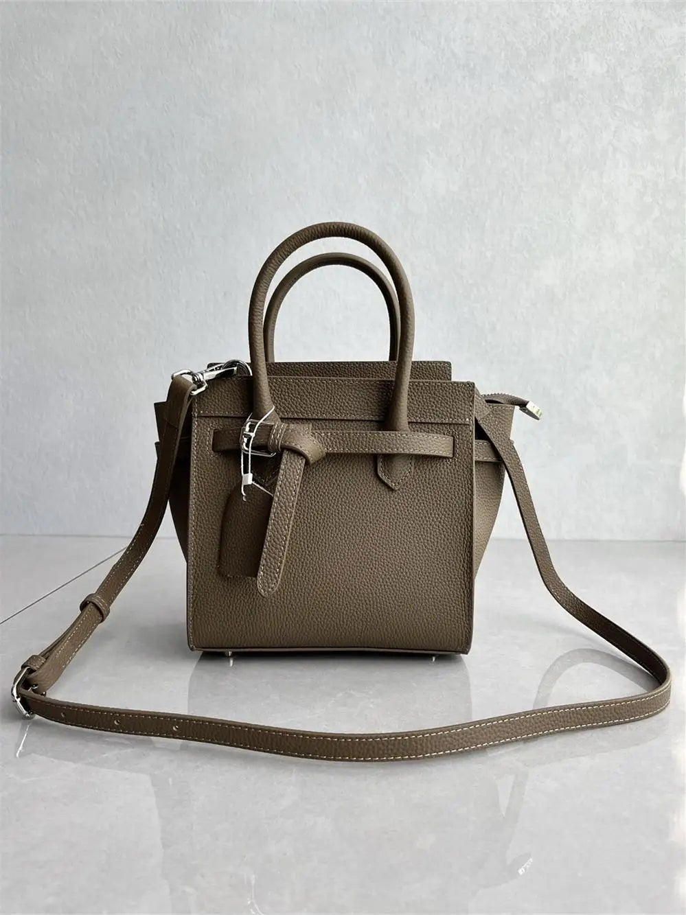 Sac à main New Wing Bag 2025, tendance, en cuir de vachette, simple et pratique, à bandoulière inclinée, pour femme.