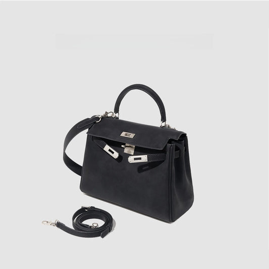 Sac bandoulière portable léger et luxueux pour femme, style rétro, en cuir mat, nouveauté automne-hiver.